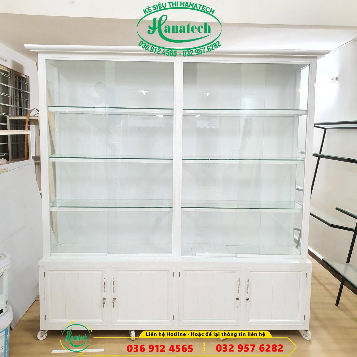 Mẫu tủ kệ trang trí trưng bày sản phẩm đẹp cho Shop - Cửa hàng