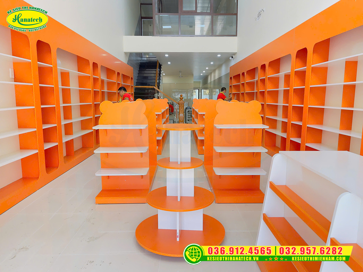 Thiết kế thi công cửa hàng tại Hà Nội